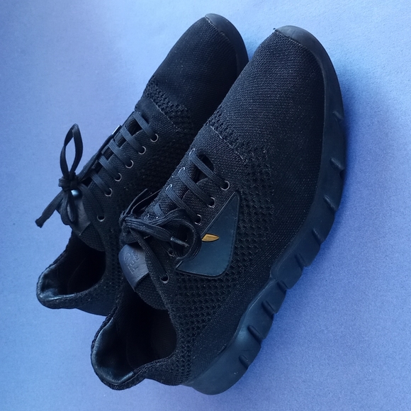 FENDI ROMA Kanye Style Athletic Shoes Black Mesh - Picture 2 of 12